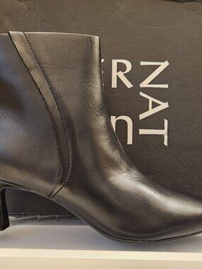 Naturalizer Deesha Leather Booties. NIB. Size 9.5